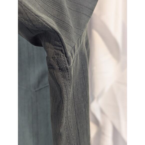 Croft & Barrow XXL Forest Green with Black Pin Stripes Short Sleeve Button Up - Picture 7 of 10